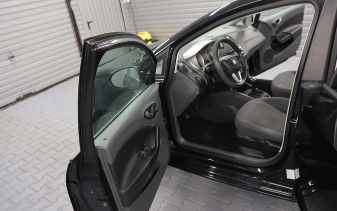 Seat Ibiza cena 21400 przebieg: 193000, rok produkcji 2010 z Skawina małe 106